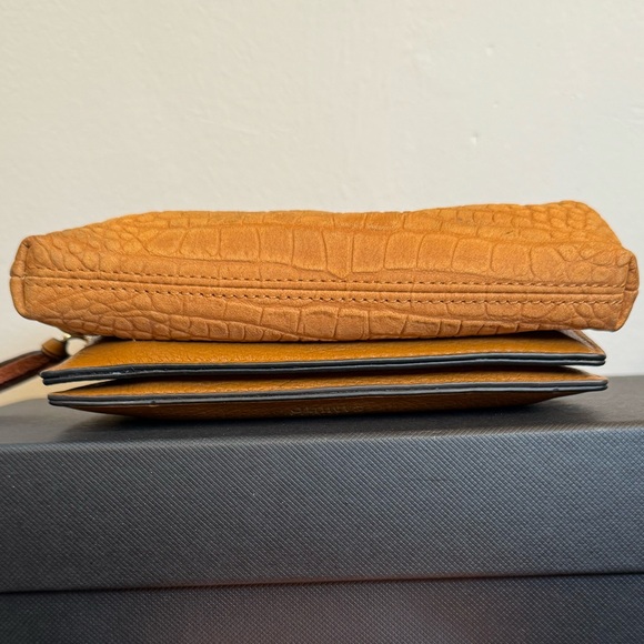 ❤️ Vince Camuto Leather Belt Bag - Picture 10 of 13